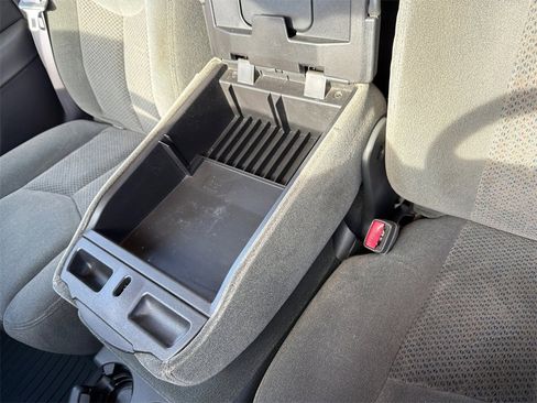 Used 2004 Chevrolet Silverado 1500 w/ Light Duty Power Package image 22