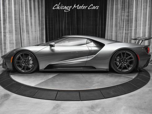 Used 2019 Ford GT RWD image 30