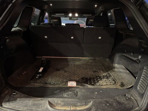 Used 2016 Jeep Grand Cherokee Laredo w/ Quick Order Package 23E image 10