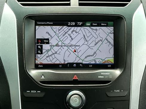 Used 2014 Ford Explorer XLT w/ Equipment Group 202A AWD/4WD image 11