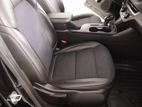 Used 2024 Buick Envista Preferred w/ Convenience I Package image 13