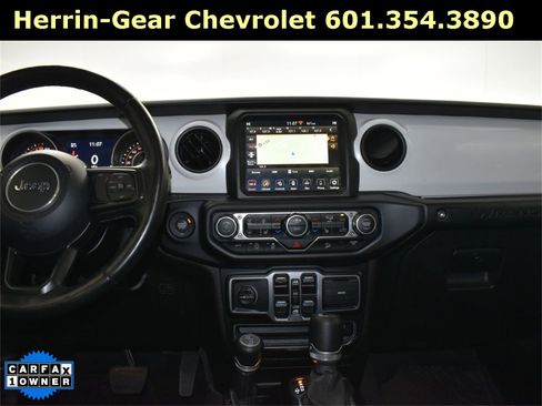 Used 2021 Jeep Wrangler Unlimited Islander image 19