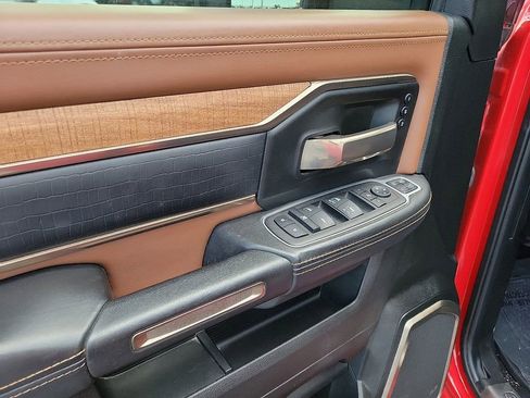 Used 2023 RAM 3500 Limited image 9