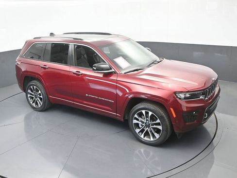 Used 2023 Jeep Grand Cherokee Overland w/ Luxury Tech Group IV image 58