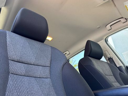 Used 2024 Nissan Rogue SV FWD image 18