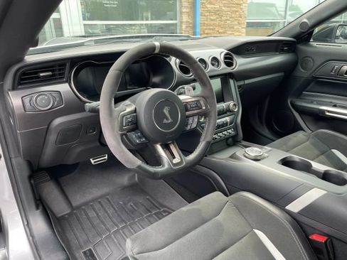 Used 2020 Ford Mustang Shelby GT500 w/ Technology Package RWD image 2