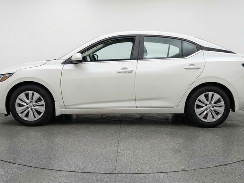 Used 2025 Nissan Sentra S image 5