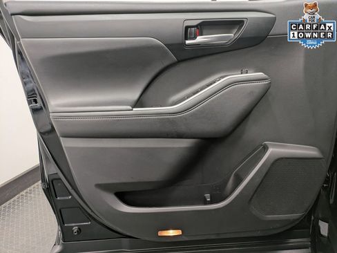 Used 2023 Toyota Highlander XLE w/ Protection Package #3 (TMS) image 8