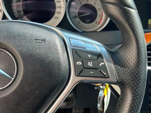 Used 2012 Mercedes-Benz C 250 Sedan image 26