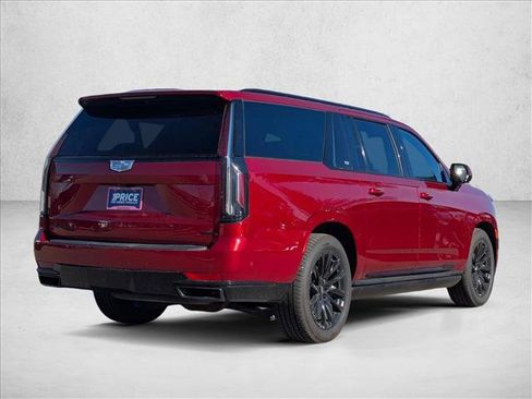 Used 2023 Cadillac Escalade ESV Sport Platinum w/ LPO, ONYX Package image 5