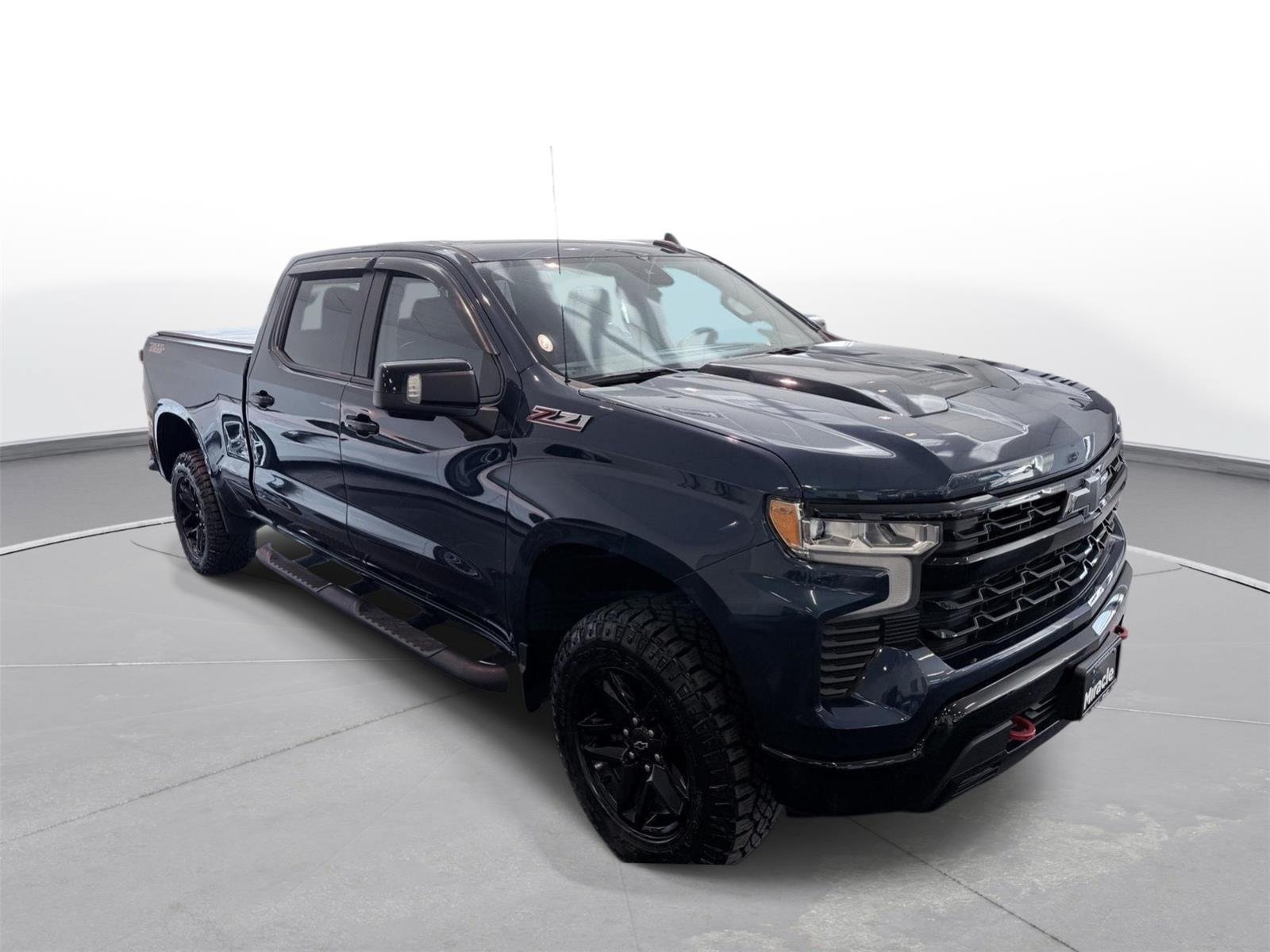 Used 2022 Chevrolet Silverado 1500 LT Trail Boss w/ LT Trail Boss Premium Package AWD/4WD image 8