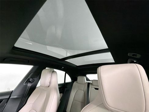 Certified 2026 Porsche Macan Electric RWD image 34