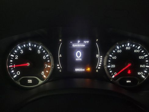 Used 2016 Jeep Renegade Latitude FWD image 23