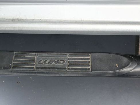 Used 2018 Chevrolet Silverado 1500 Custom w/ Custom Value Package image 22