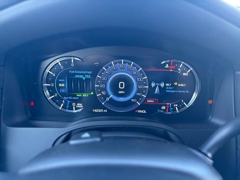 Used 2020 Cadillac Escalade Platinum AWD/4WD image 37
