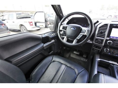 Used 2020 Ford F250 Platinum AWD/4WD image 11