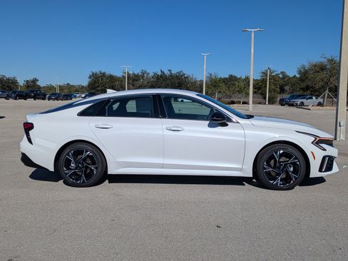 New 2026 Kia K5 GT-Line image 4