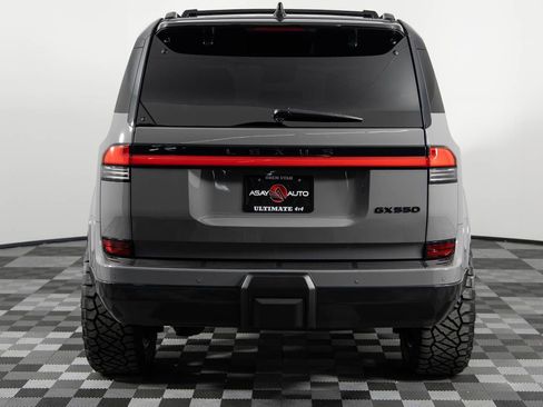 Used 2024 Lexus GX 550 w/ Accessory Package (2T) image 6