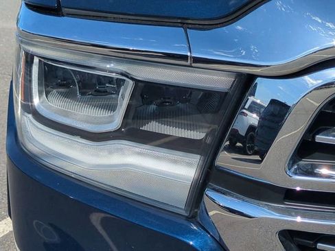 Used 2022 RAM 1500 Laramie AWD/4WD image 10