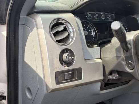 Used 2013 Ford F150 Lariat w/ Mid Equipment Group AWD/4WD image 8