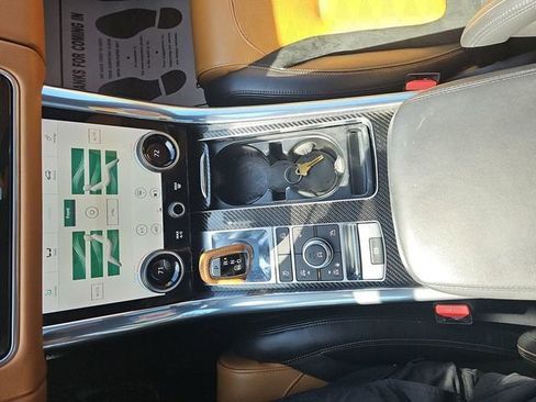 Used 2022 Land Rover Range Rover Sport SVR image 15