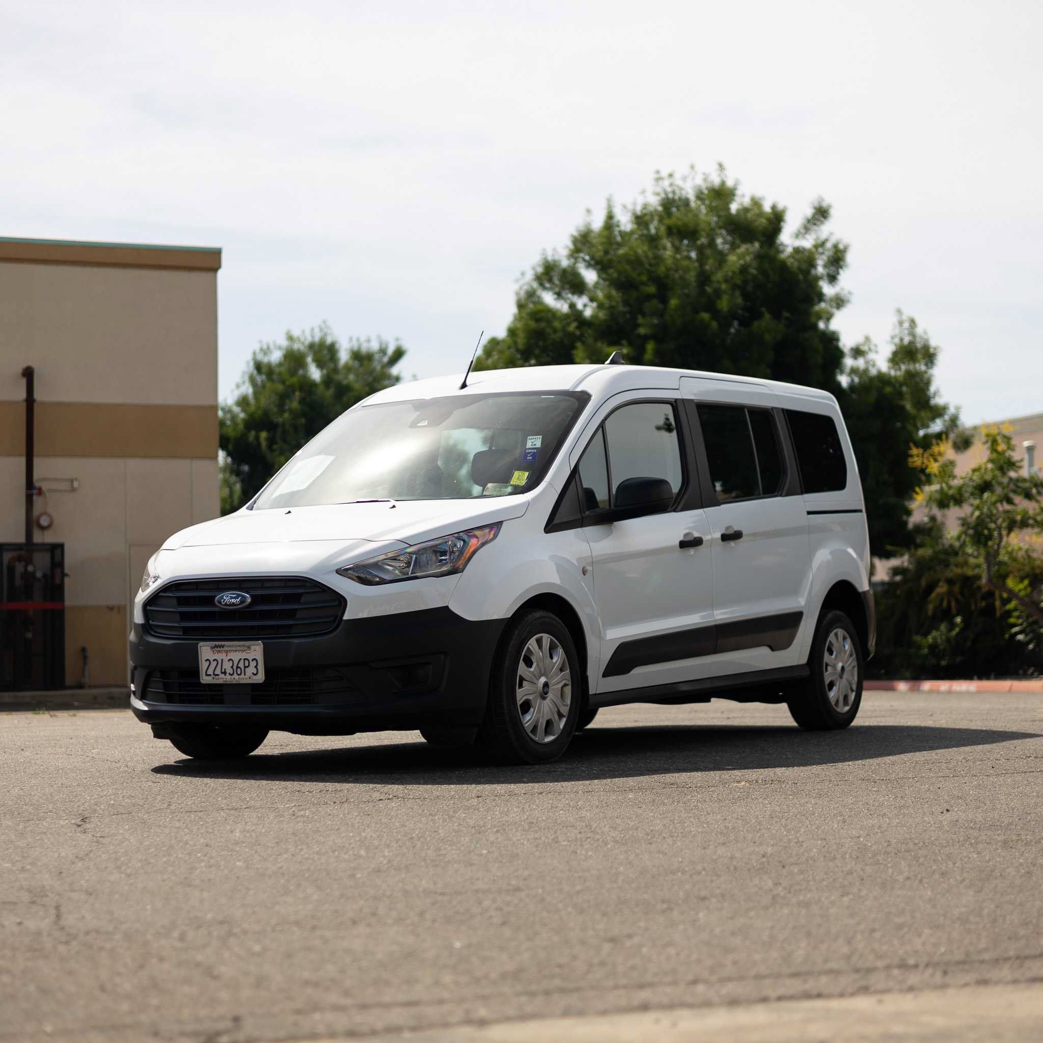 Used 2022 Ford Transit Connect XL FWD image 3