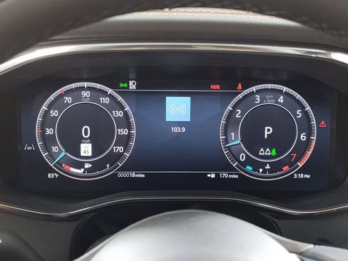 Used 2026 Jaguar F-PACE R-Dynamic S image 18