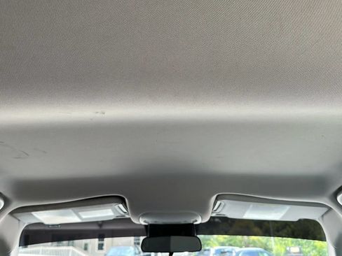 Used 2016 Jeep Renegade Latitude w/ Safety & Security Group FWD image 28