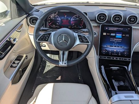 Used 2025 Mercedes-Benz C 300 Sedan image 16