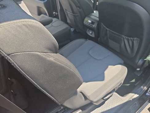 Used 2022 Hyundai Palisade SEL FWD image 11