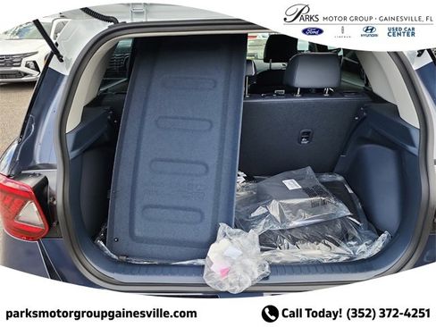 New 2025 Hyundai Venue Limited image 8