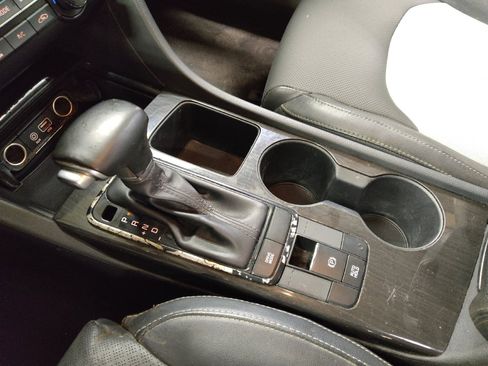 Used 2019 Kia Optima EX image 26