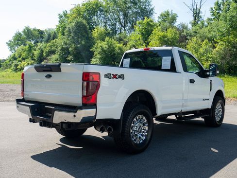 Used 2022 Ford F250 XLT w/ XLT Value Package AWD/4WD image 3