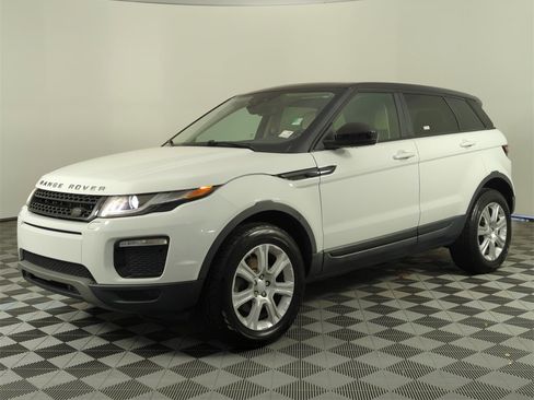 Used 2017 Land Rover Range Rover Evoque SE Premium image 9