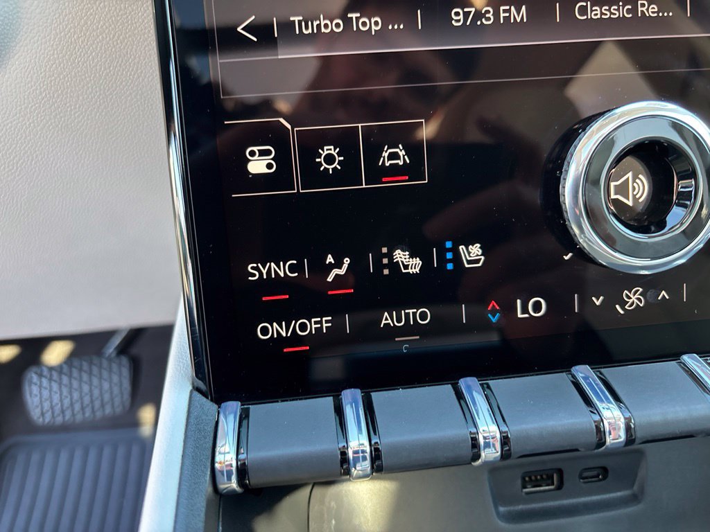 Used 2026 GMC Terrain Denali AWD/4WD image 14