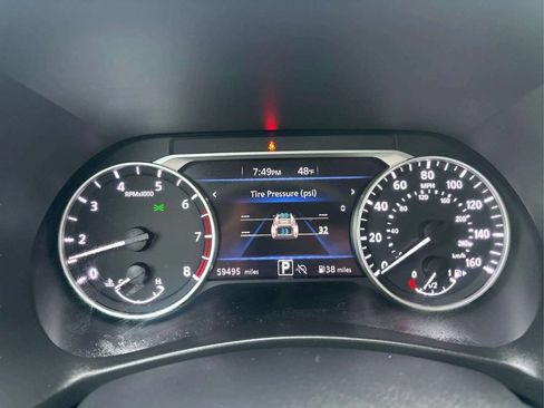 Used 2024 Nissan Sentra SV FWD image 20
