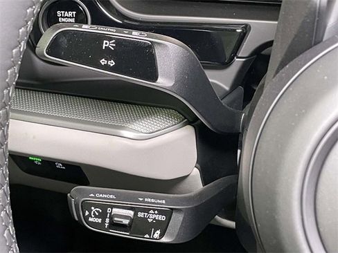 New 2026 Porsche Cayenne image 42