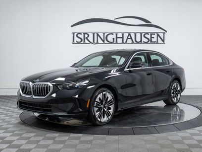 New 2026 BMW 530i xDrive w/ Premium Package