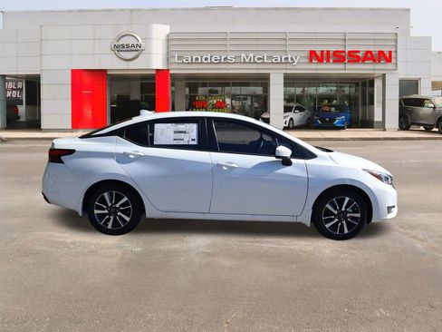 New 2025 Nissan Versa SV w/ Trunk Package image 2