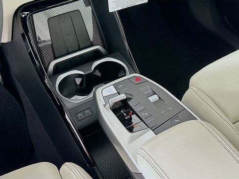 New 2026 BMW X1 xDrive28i w/ Technology Package image 15