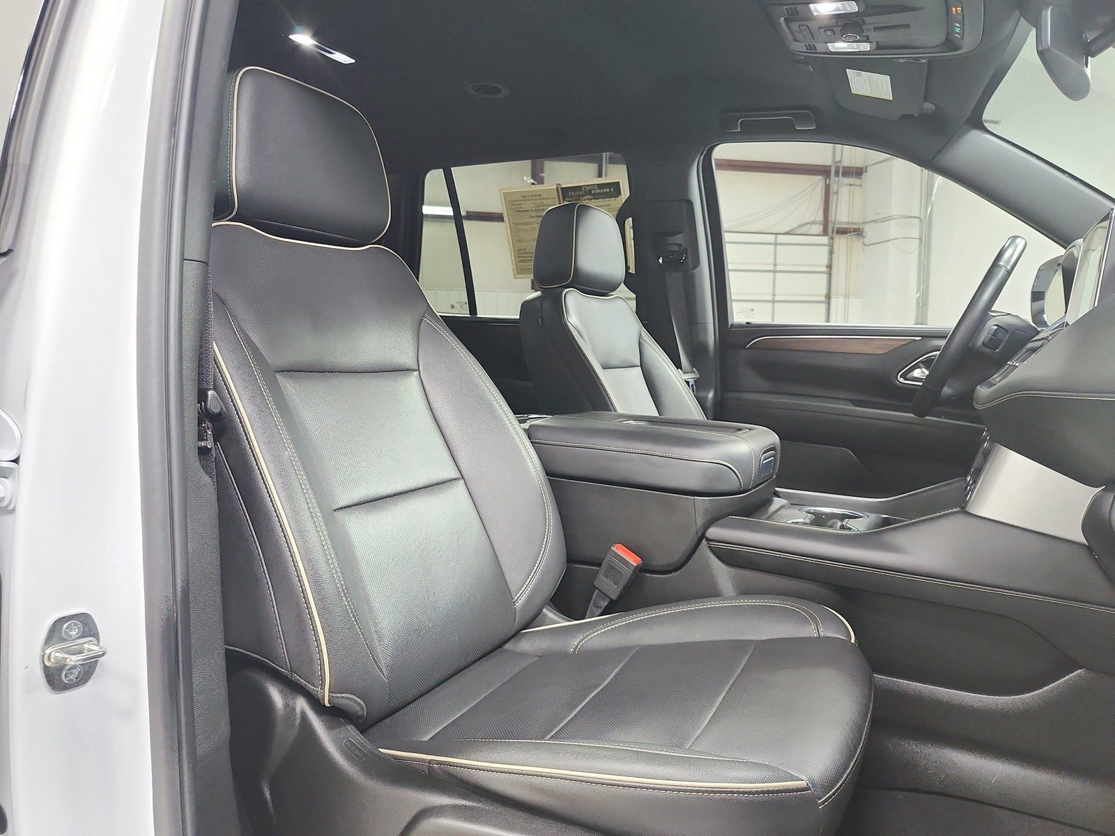 Used 2024 Chevrolet Tahoe Premier RWD image 42