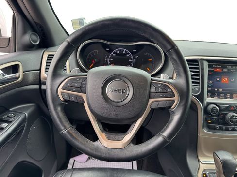 Used 2017 Jeep Grand Cherokee Laredo w/ Quick Order Package 2BE image 14