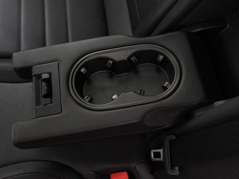 Used 2024 Porsche Panamera 4 image 26