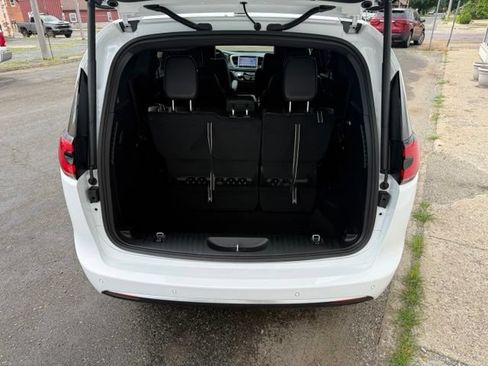 New 2027 Chrysler Pacifica Select w/ Family Tech Group FWD image 6