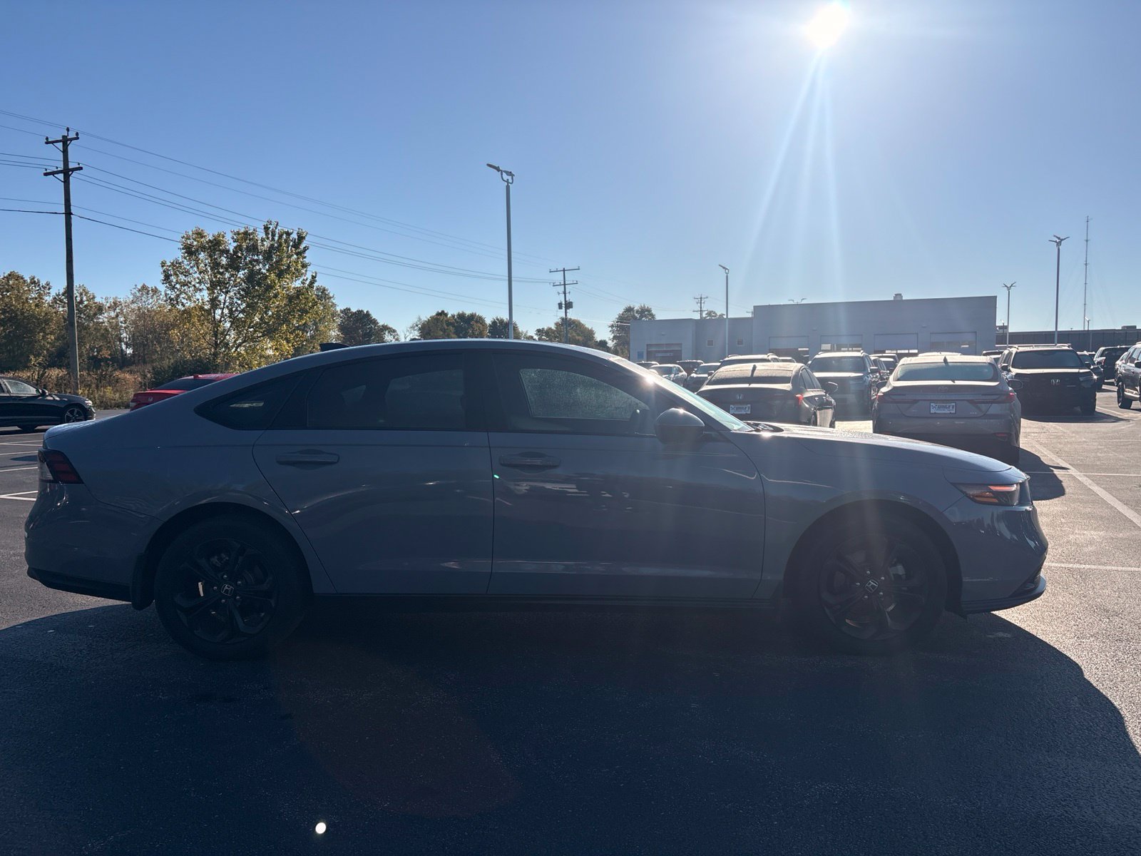 Used 2025 Honda Accord SE image 9