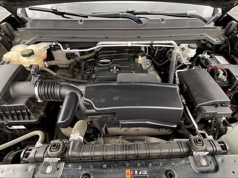 Used 2018 Chevrolet Colorado LT AWD/4WD image 10