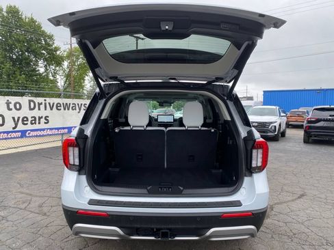 Used 2025 Ford Explorer Platinum w/ LUX Leather Package AWD/4WD image 5