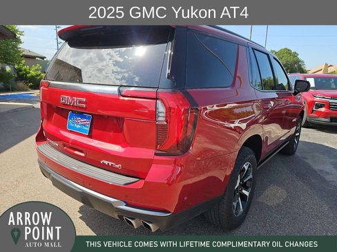 Used 2025 GMC Yukon AT4 w/ AT4 Premium Package AWD/4WD image 11
