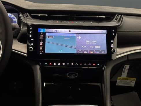 New 2026 Jeep Grand Cherokee Limited image 13