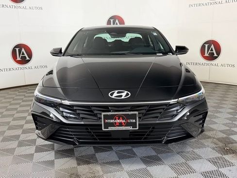 New 2026 Hyundai Elantra SEL Sport Premium FWD image 3